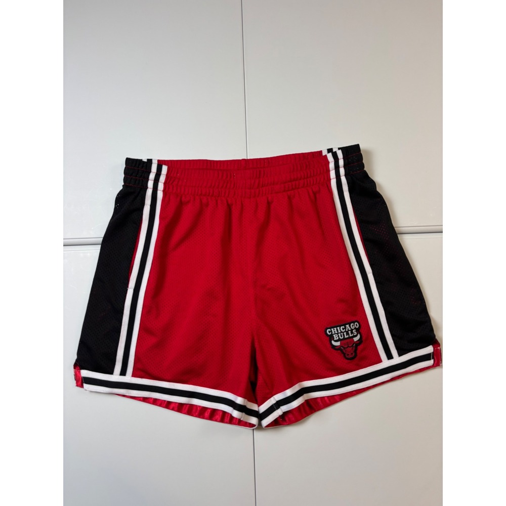 NBA‎ Chicago Bulls Basketball Shorts Red Black Mesh Athletic Women's Medium